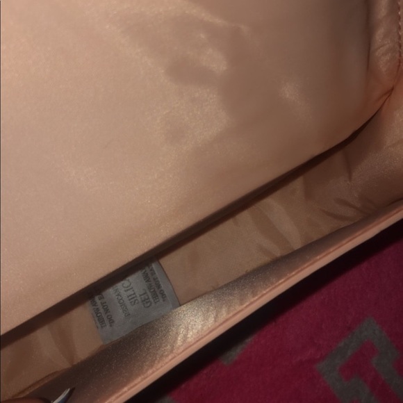 Gold Purse - Picture 3 of 3